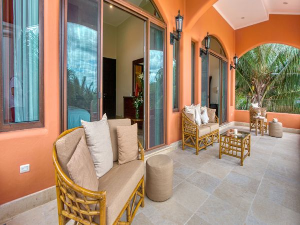 Cancun Home 990355