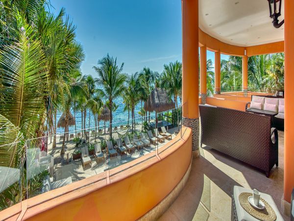 Cancun Home 990358