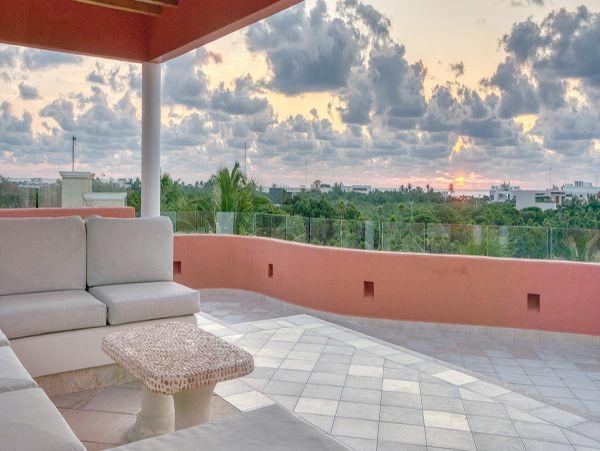 Cancun Home 990358