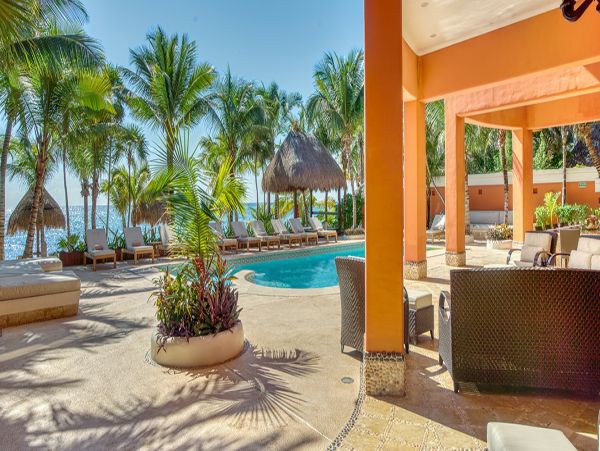Cancun Home 990358