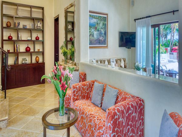 Cancun Home 990358