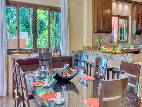 Cancun Home 990358