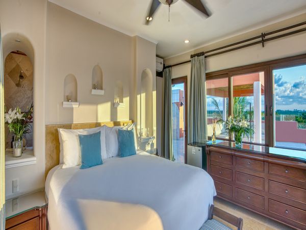 Cancun Home 990358