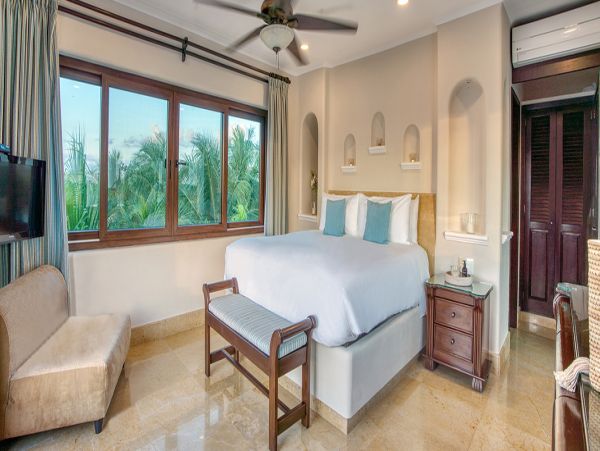 Cancun Home 990358