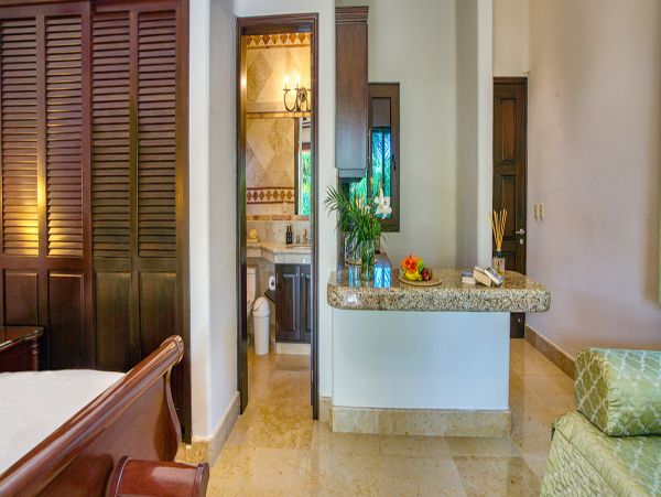 Cancun Home 990358