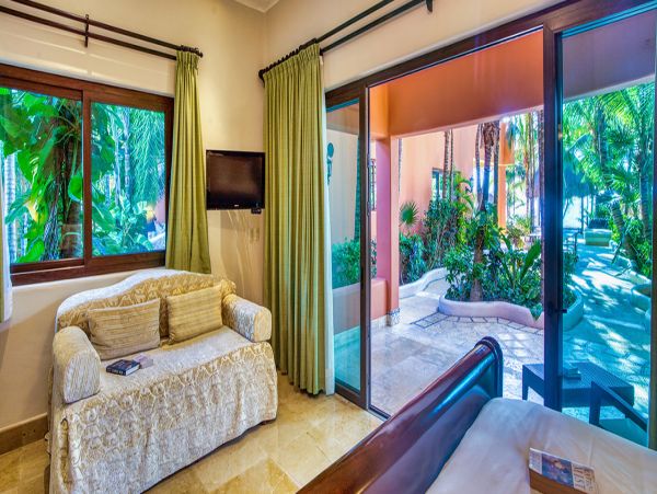 Cancun Home 990358