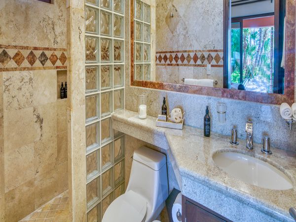 Cancun Home 990358