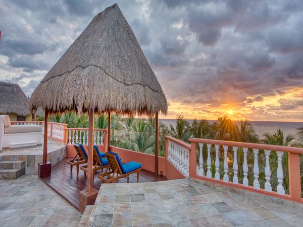 Cancun Home 990359
