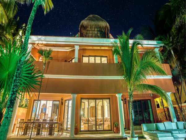 Cancun Home 990359