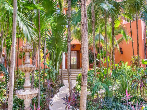 Cancun Home 990359