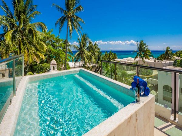 Cancun Home 990361