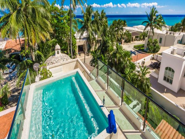 Cancun Home 990361