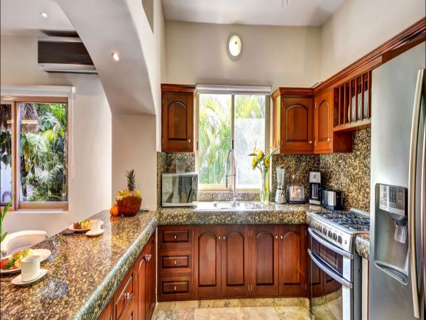 Cancun Home 990361