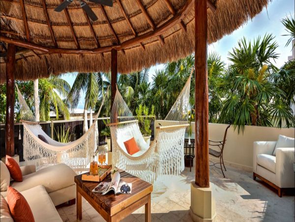 Cancun Home 990361