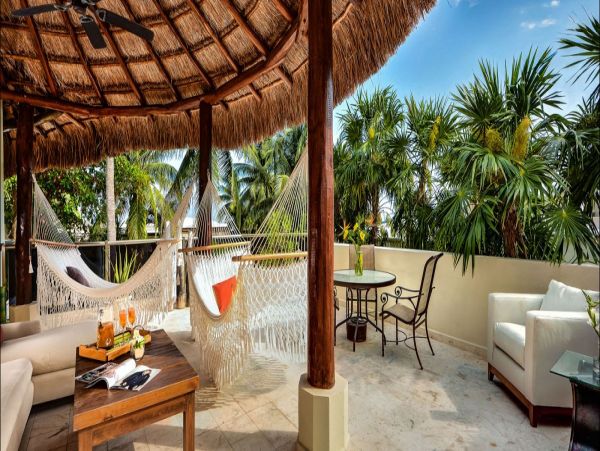 Cancun Home 990361