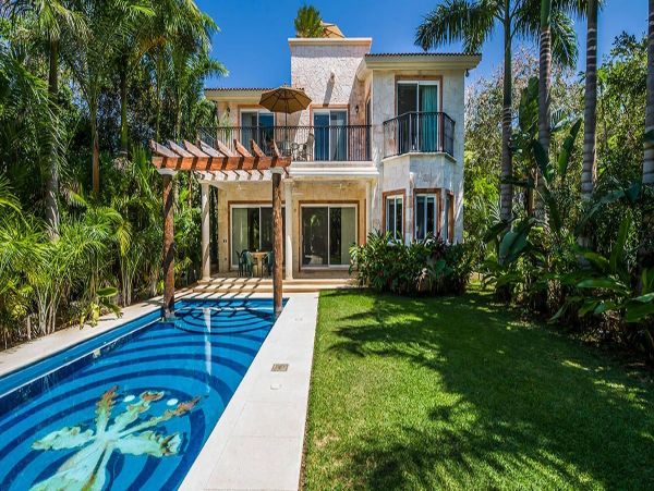Cancun Home 990362