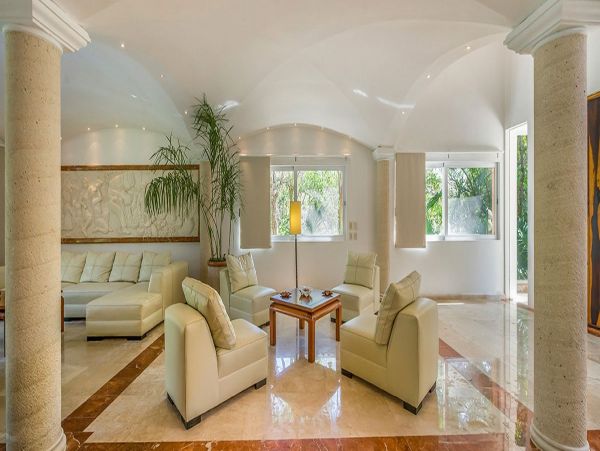 Cancun Home 990362