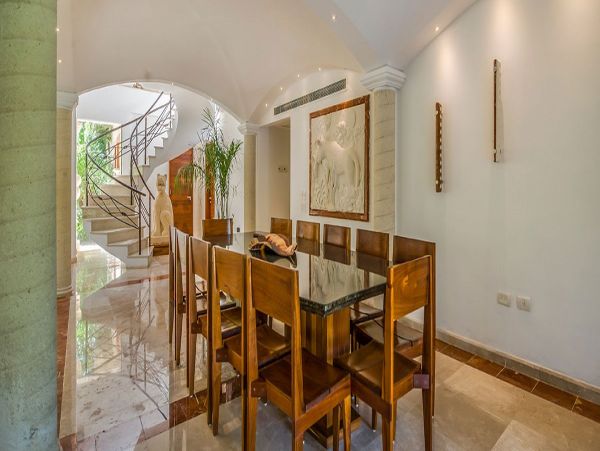 Cancun Home 990362