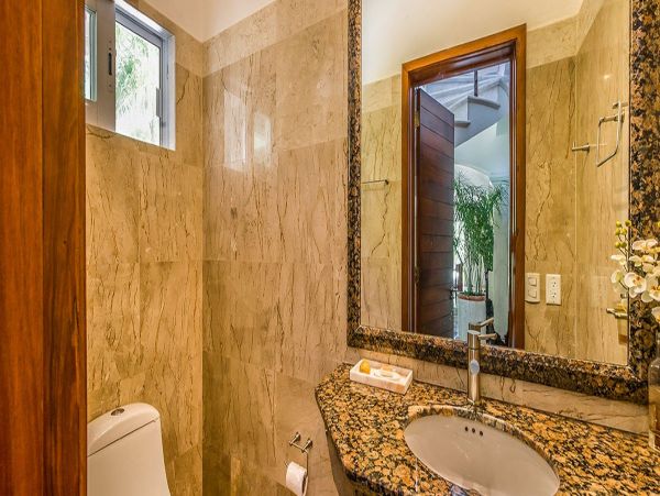 Cancun Home 990362