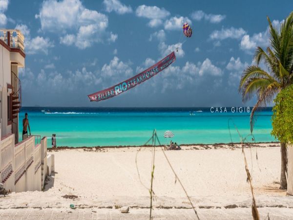 Cancun Home 990363