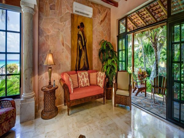 Cancun Home 990363