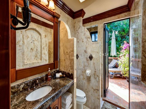 Cancun Home 990363