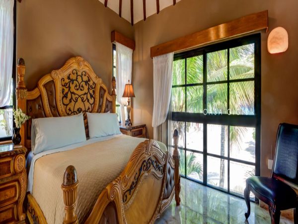 Cancun Home 990363