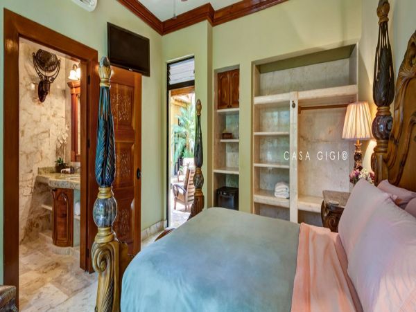 Cancun Home 990363