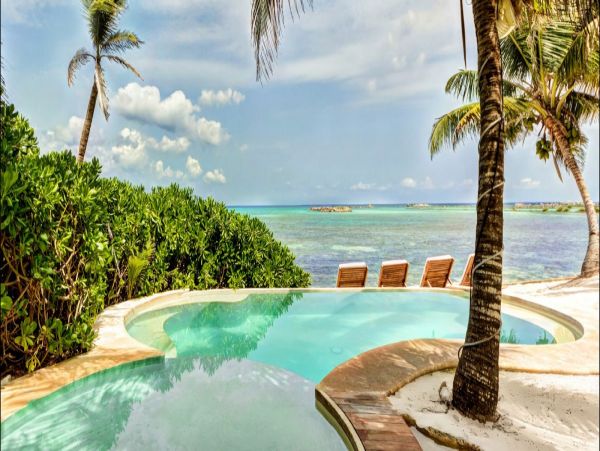 Cancun Home 990364