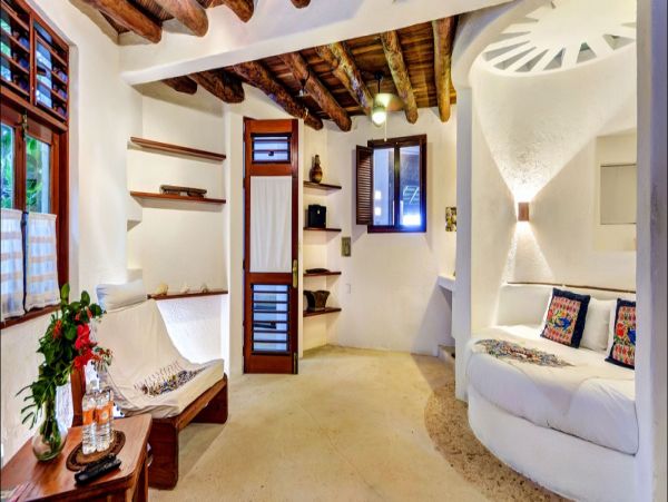 Cancun Home 990364