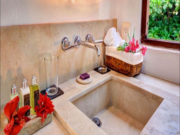 Cancun Home 990364