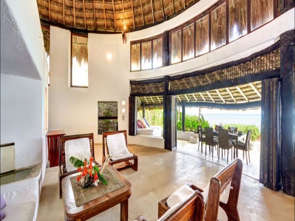 Cancun Home 990364