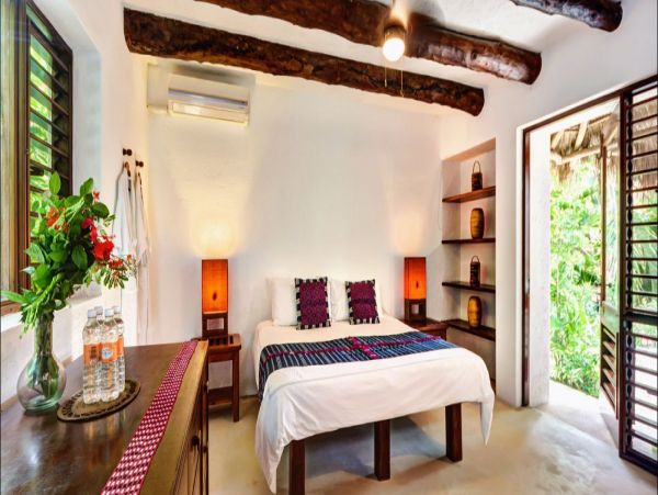 Cancun Home 990364