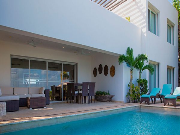 Cancun Home 990365