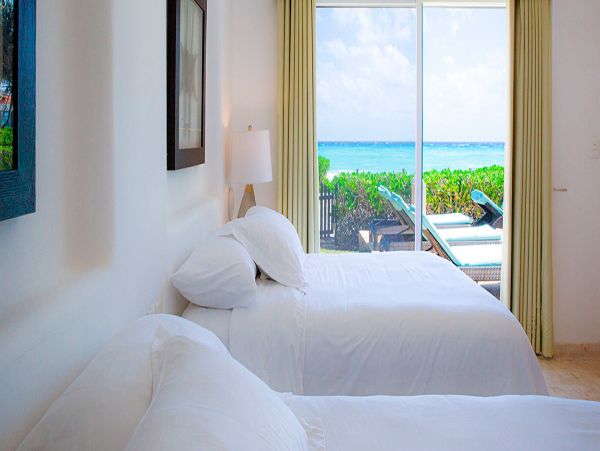 Cancun Home 990365