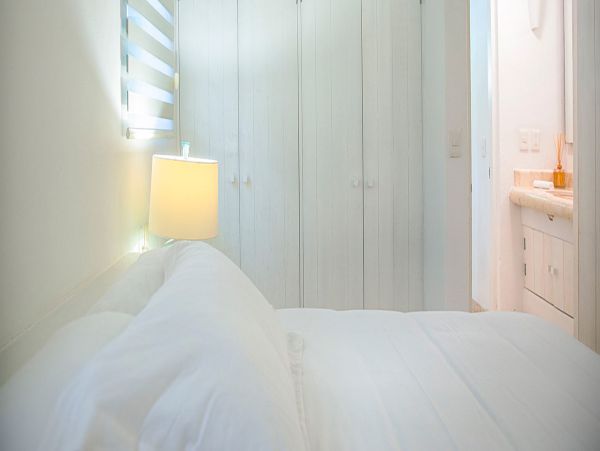 Cancun Home 990365