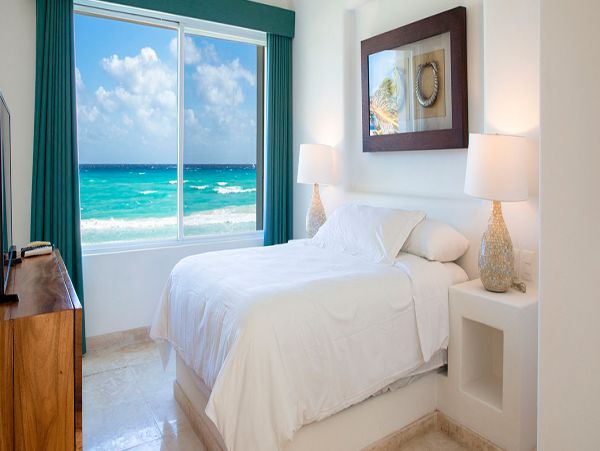 Cancun Home 990365
