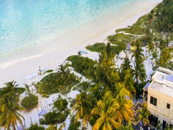 TULUM MEXICO BEACHFRONT VILLA