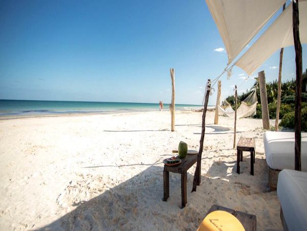 TULUM MEXICO BEACHFRONT VILLA