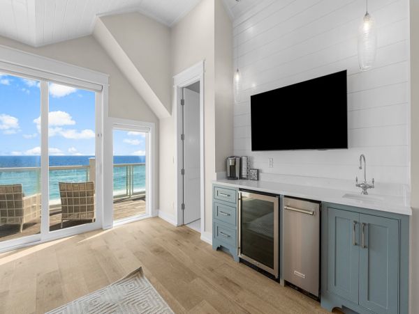 Panama City Beach Gulf Front 9 Bedroom Mansion Private Pool & Spa
