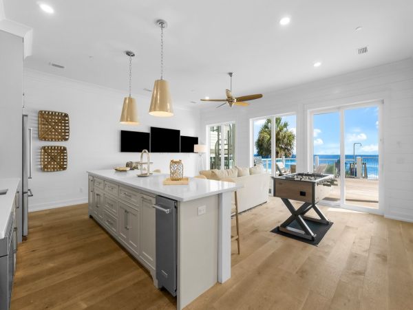 Panama City Beach Gulf Front 9 Bedroom Mansion Private Pool & Spa
