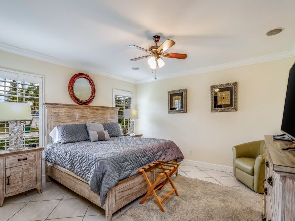 Short Walk to Beach Naples Vacation Home Private Pool
