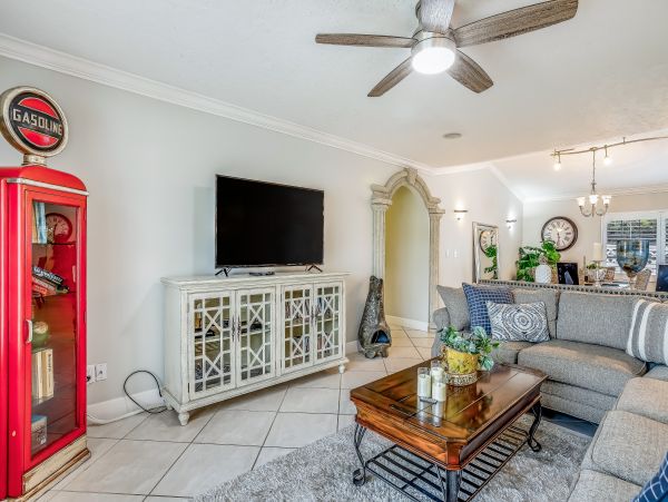 Short Walk to Beach Naples Vacation Home Private Pool