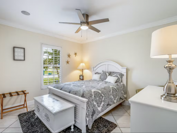 Short Walk to Beach Naples Vacation Home Private Pool