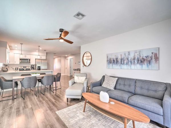 Naples Luxury Vacation Home Rental with Pool Sleeps 6