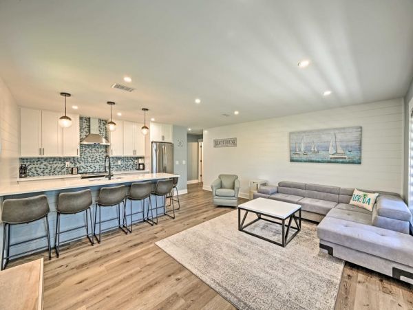 Short Walk to Beach Naples Vacation Home Private Pool