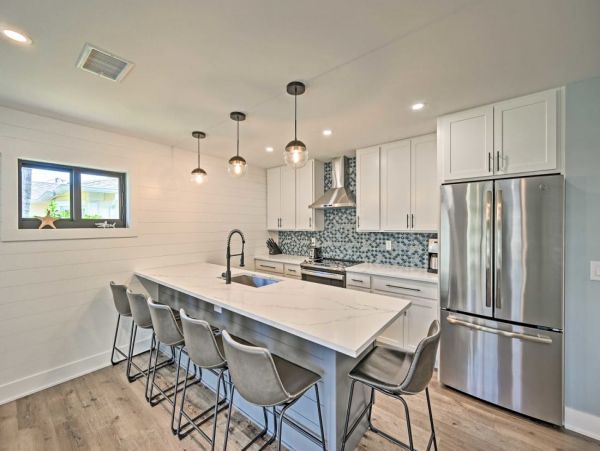 Short Walk to Beach Naples Vacation Home Private Pool