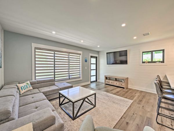 Short Walk to Beach Naples Vacation Home Private Pool