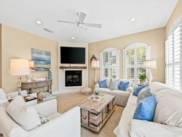 Santa Rosa Beach. Luxury 2nd Floor Condo Shared Pool & A/C