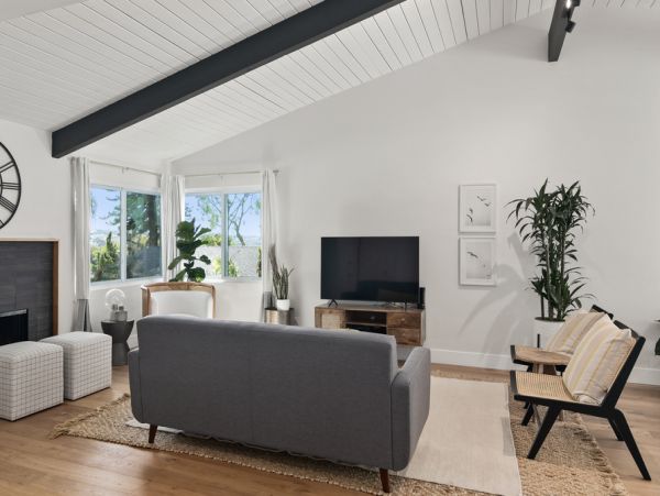 Exceptional Vacation Home in San Diego with Pool 8 Guests